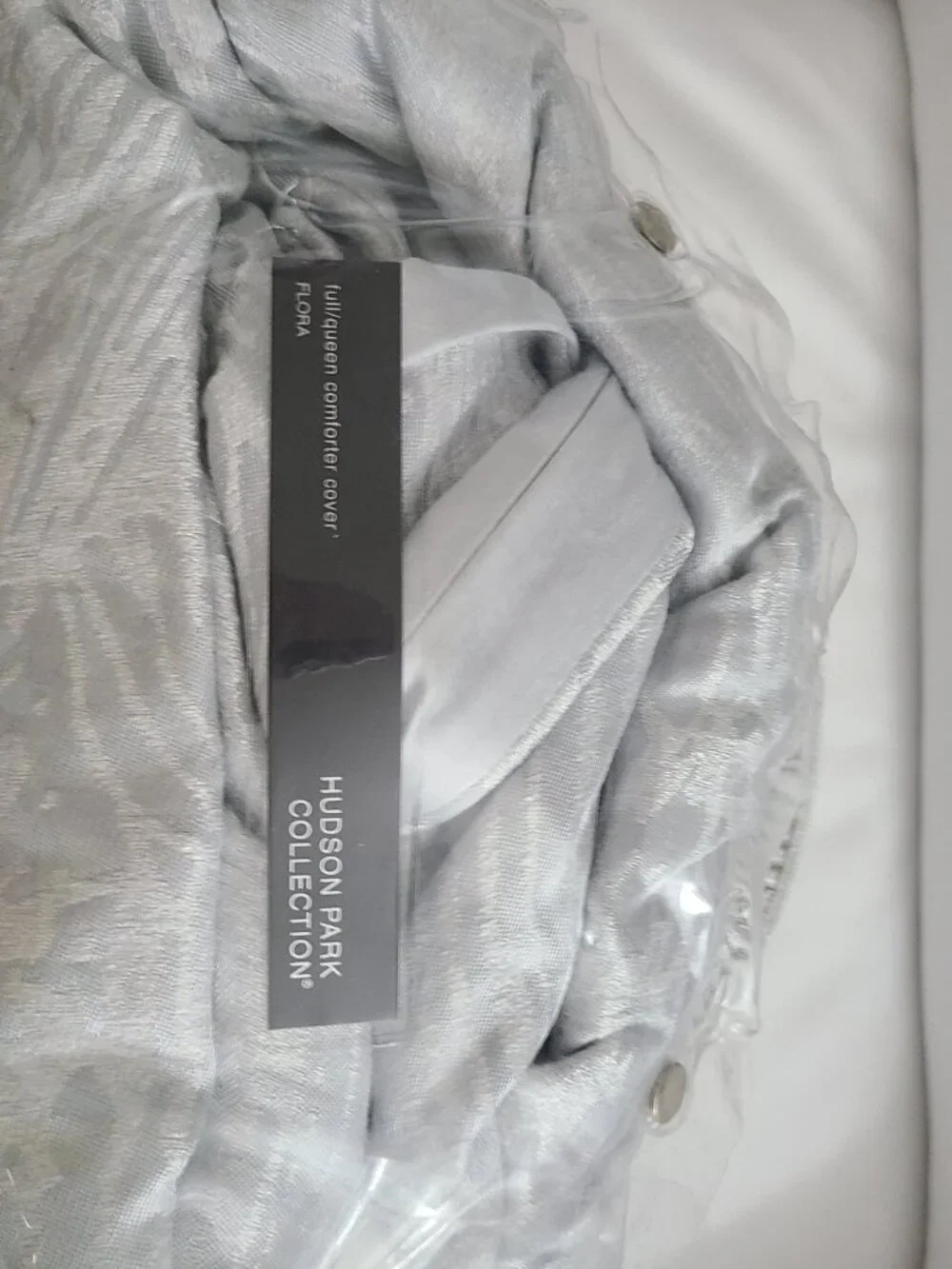 HUDSON PARK FLORA FULL/QUEEN COMFORTER  COVER DUVET